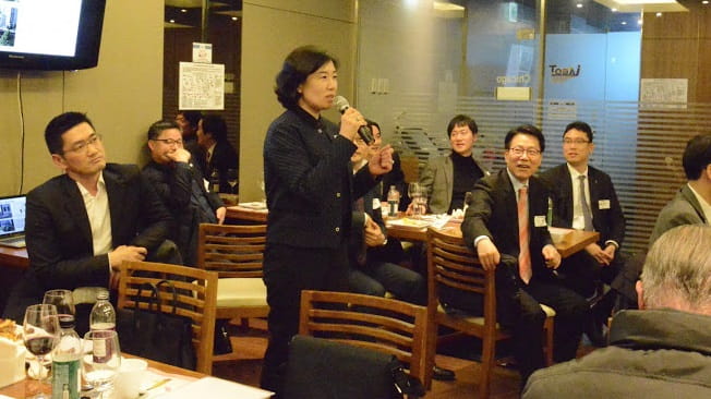 Speaker at New Year's Dinner in Seoul