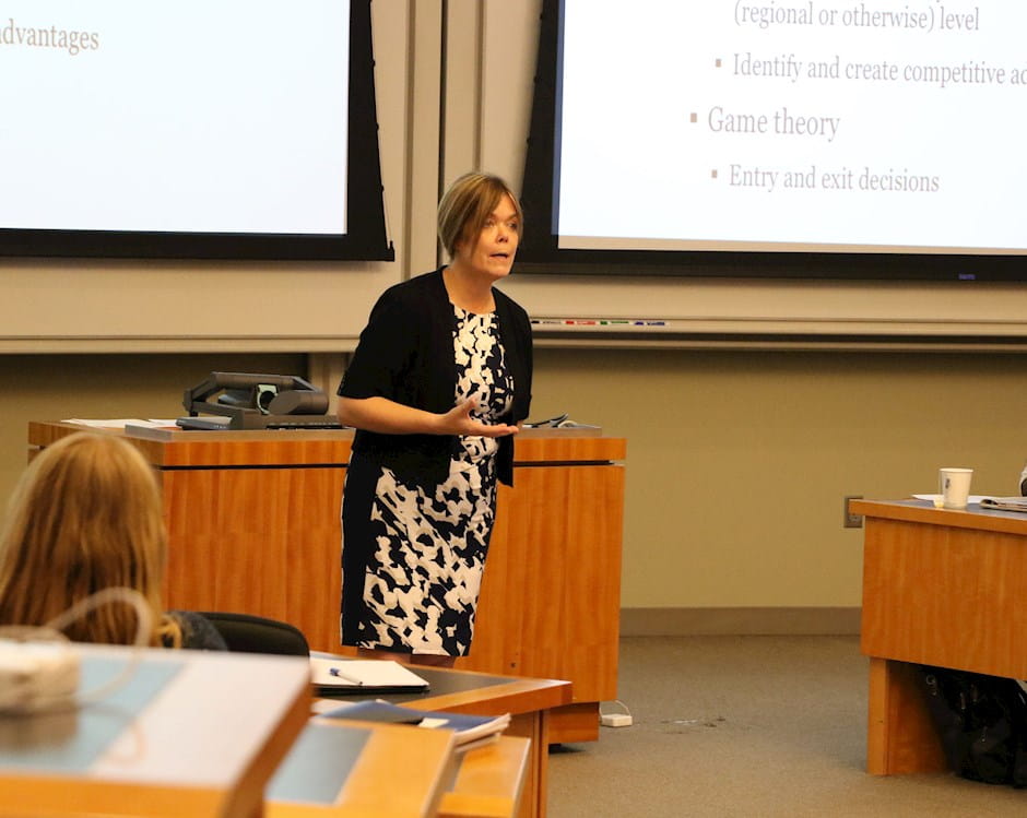 9 Questions with Summer Business Scholars Program Professor Kathleen ...