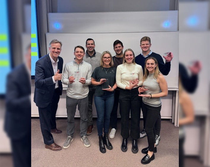 case competition group photo