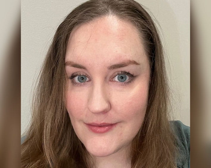 Linnea Madsen headshot