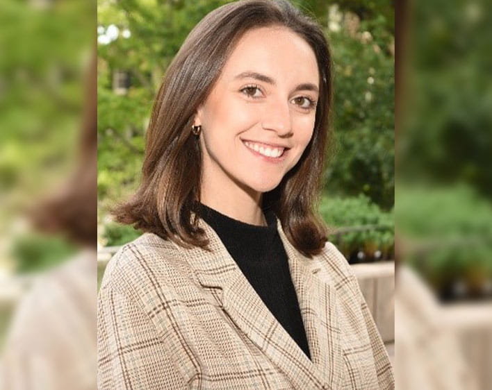 Lorena Prates headshot