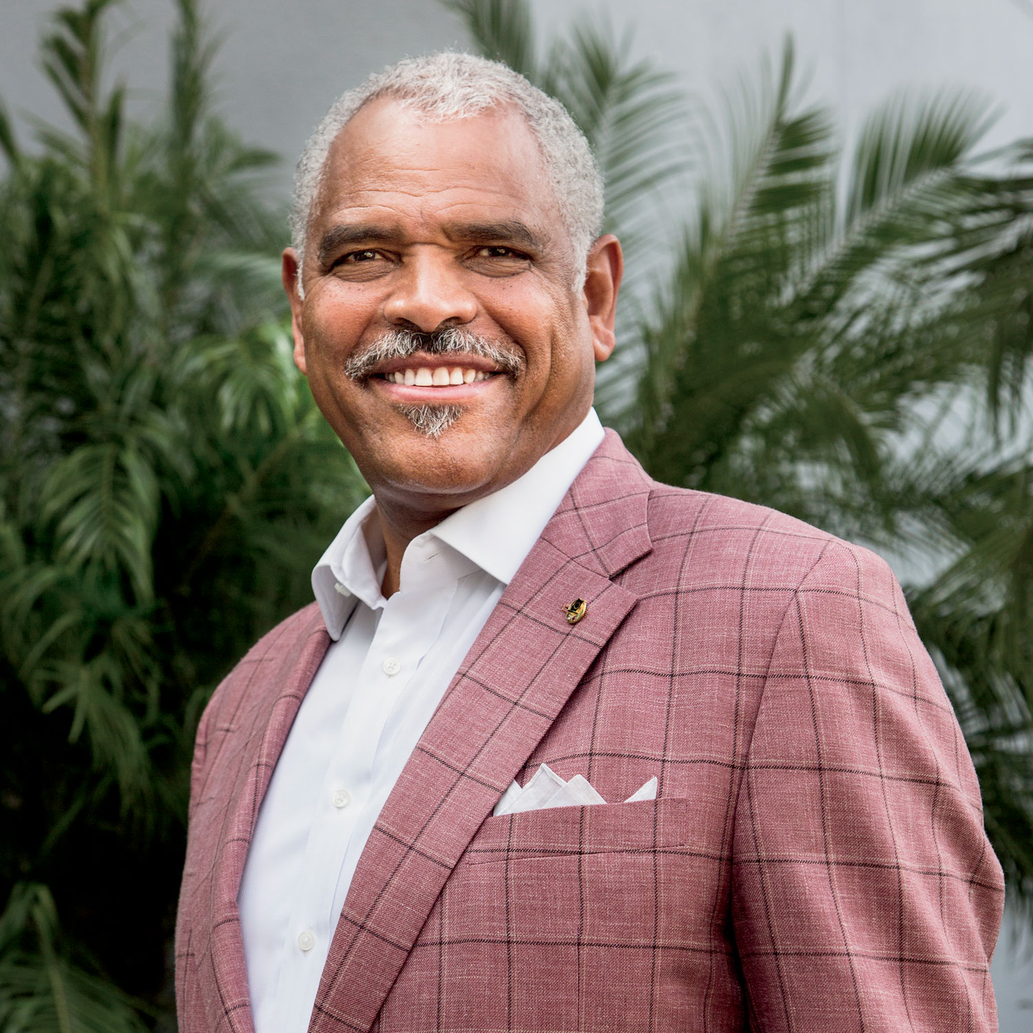 This is Working for Me Arnold Donald, ’80 The University of Chicago