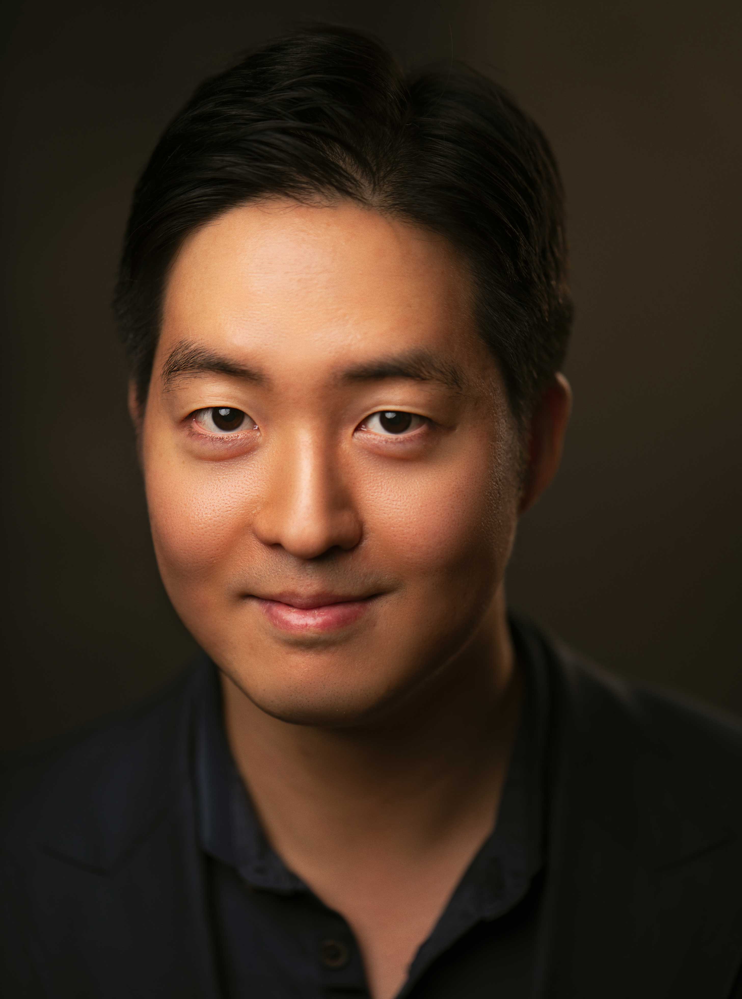 Ji Hoon Lee headshot