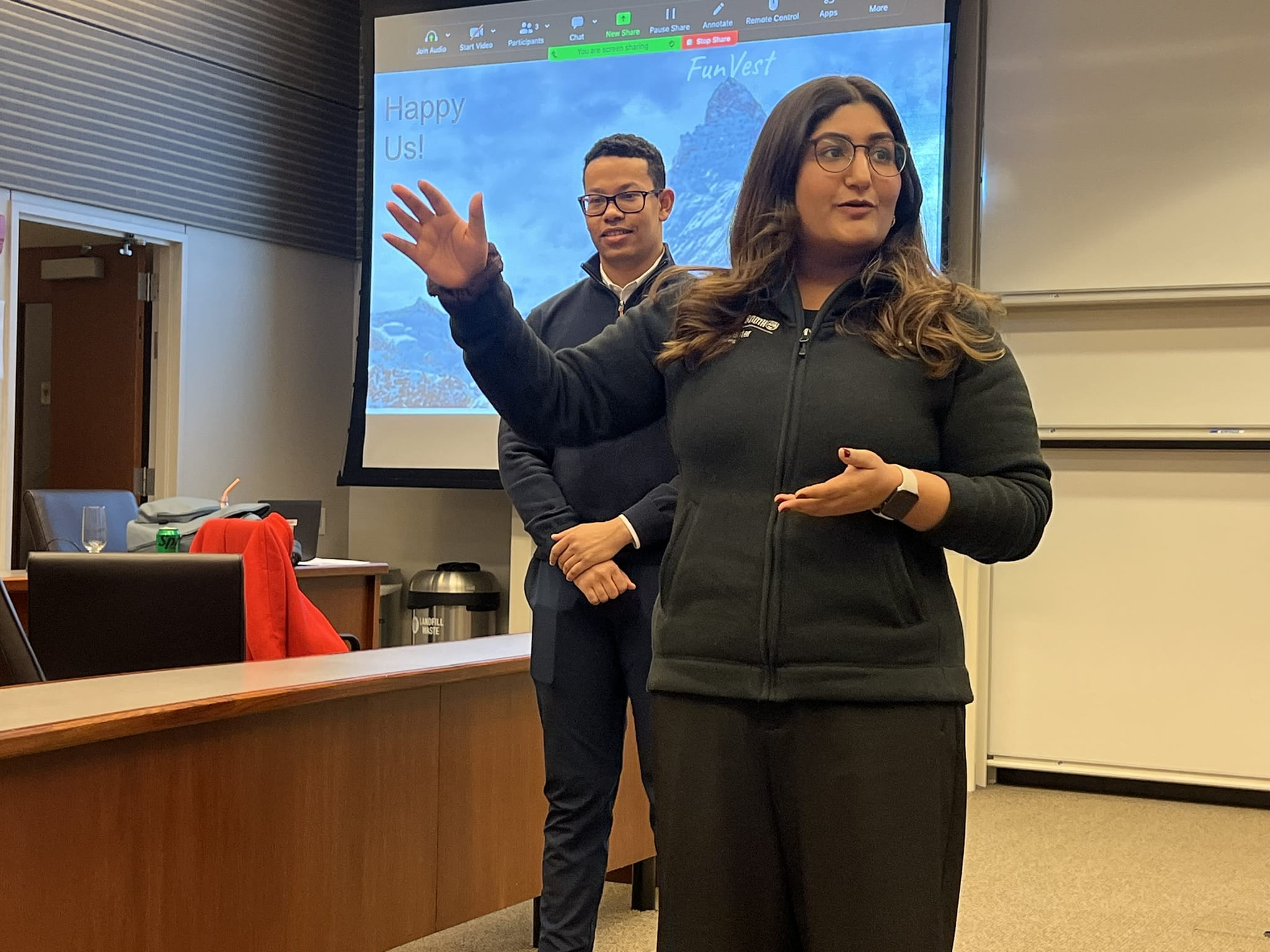 Sheryl Sarna presenting 