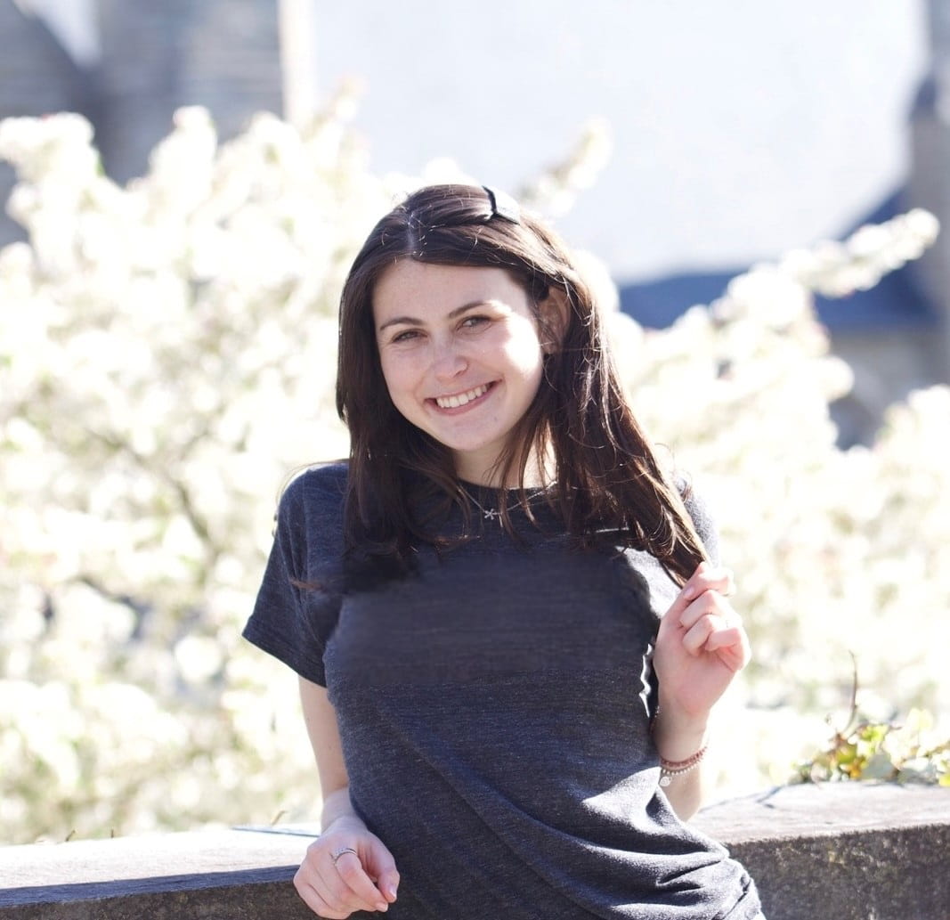 Hayley Setzberg headshot