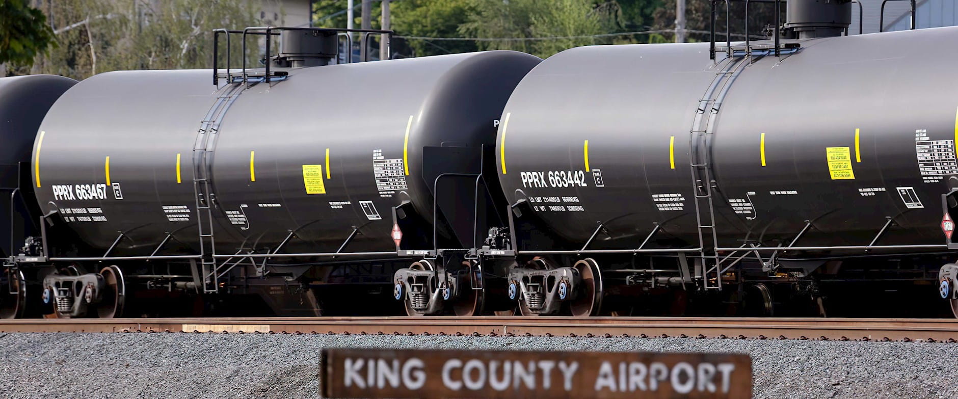 Trains transporting oil at Kings County Airport