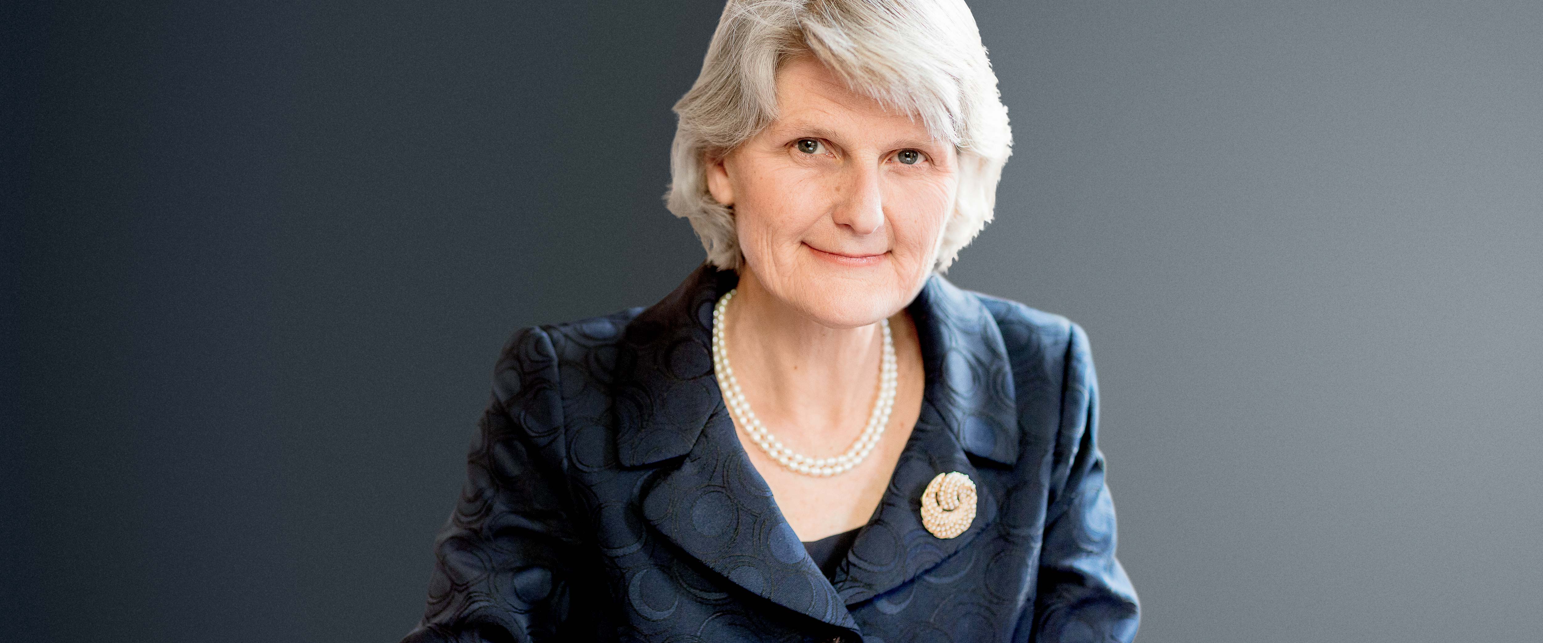 Elizabeth Howe Bradley headshot