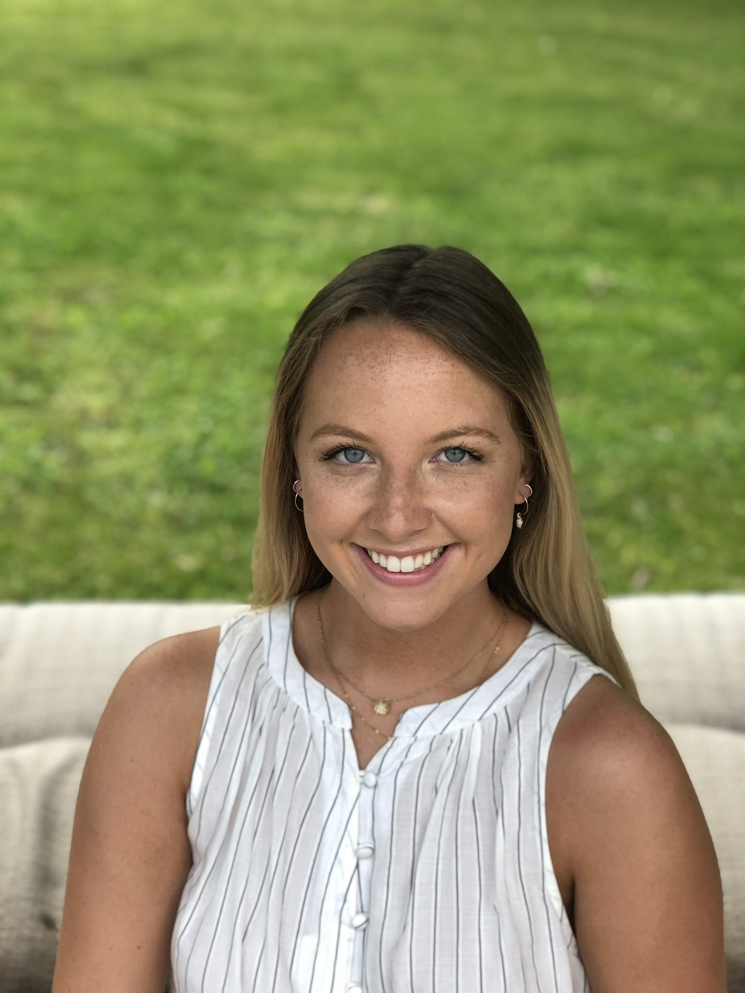 Headshot of Alexis Skiles