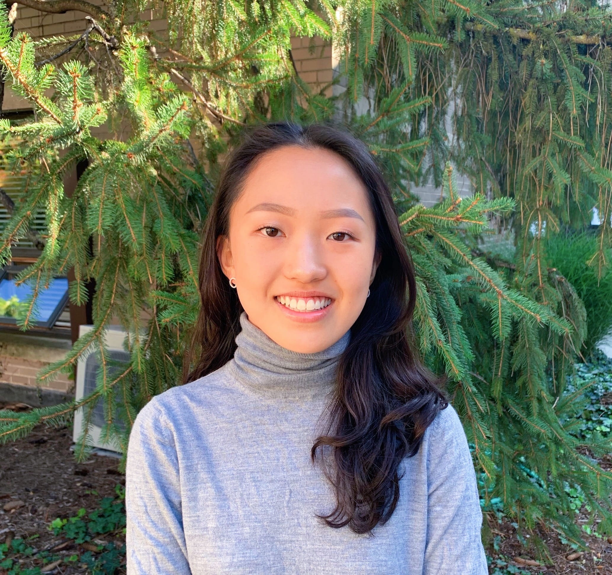 Headshot of Ginny Lee