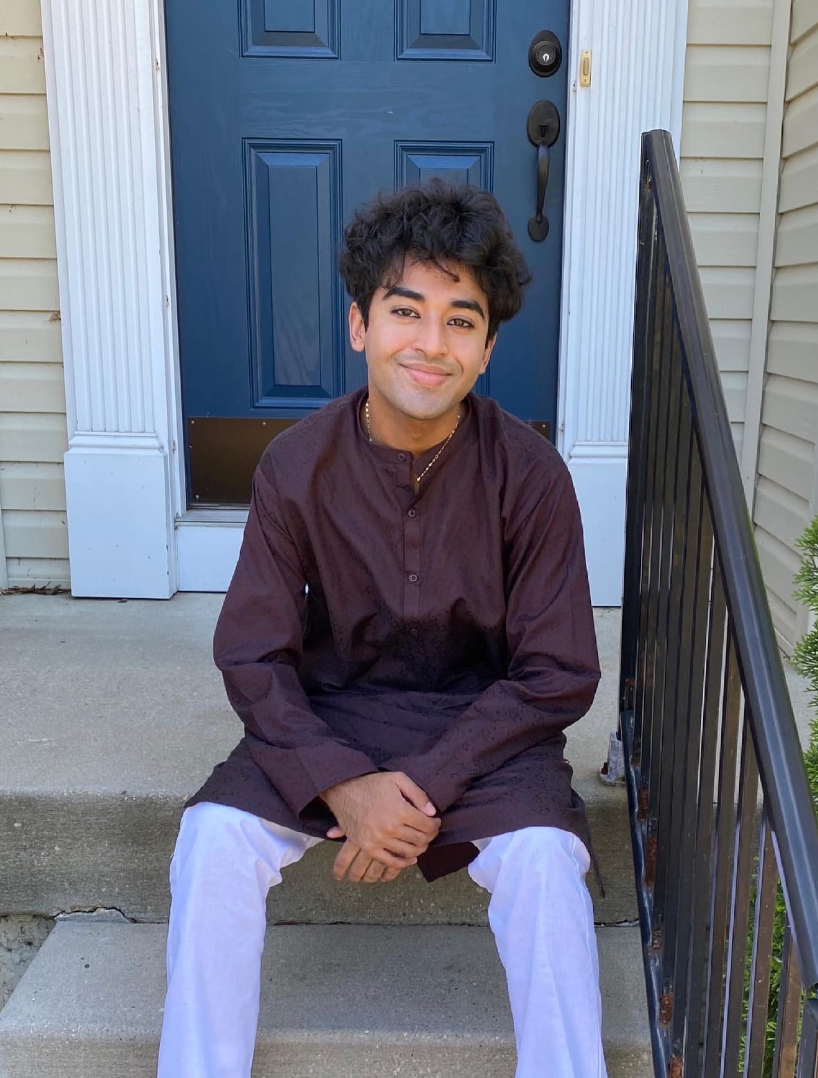 Headshot of Omaer Naeem