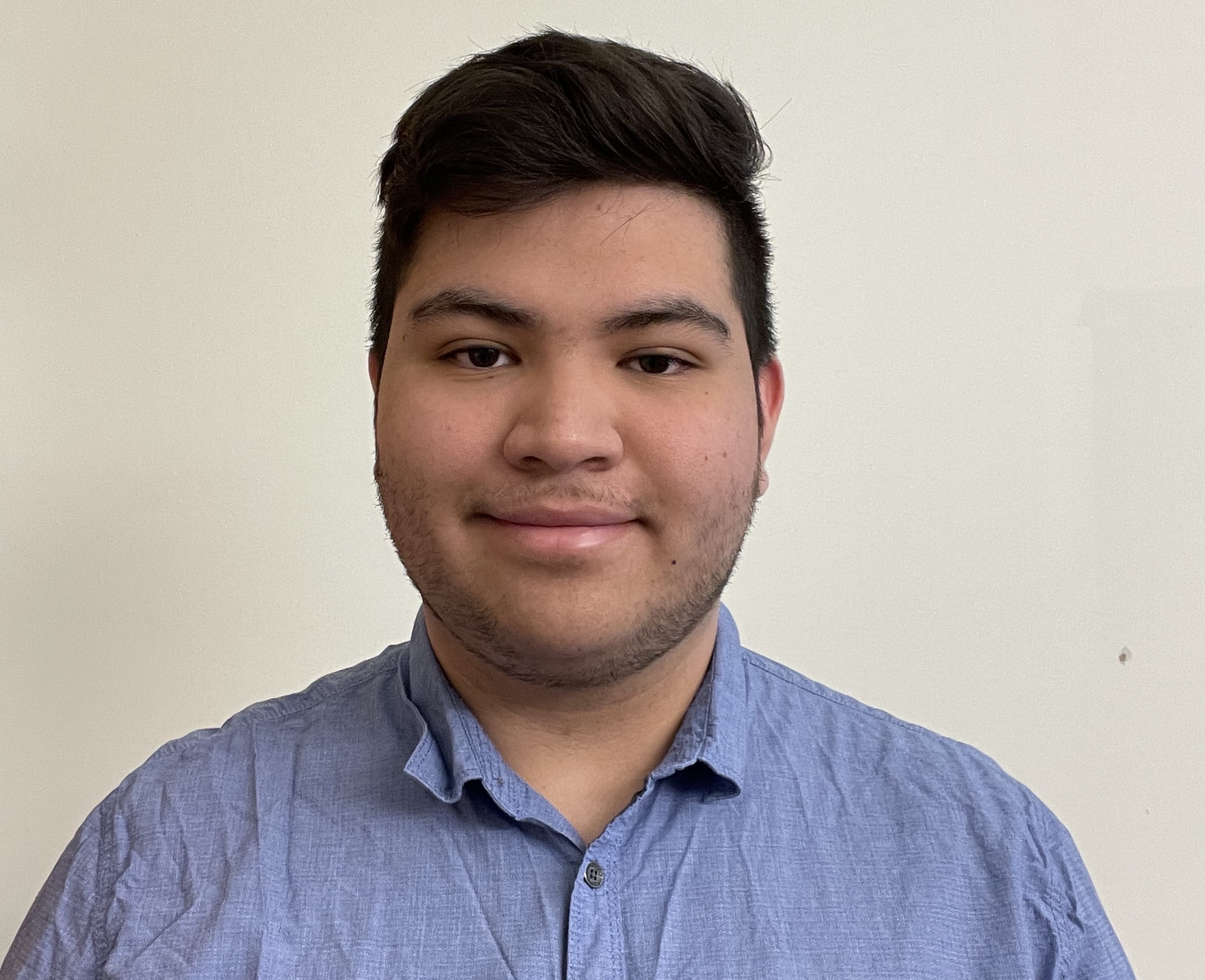 Headshot of Saul Galvez