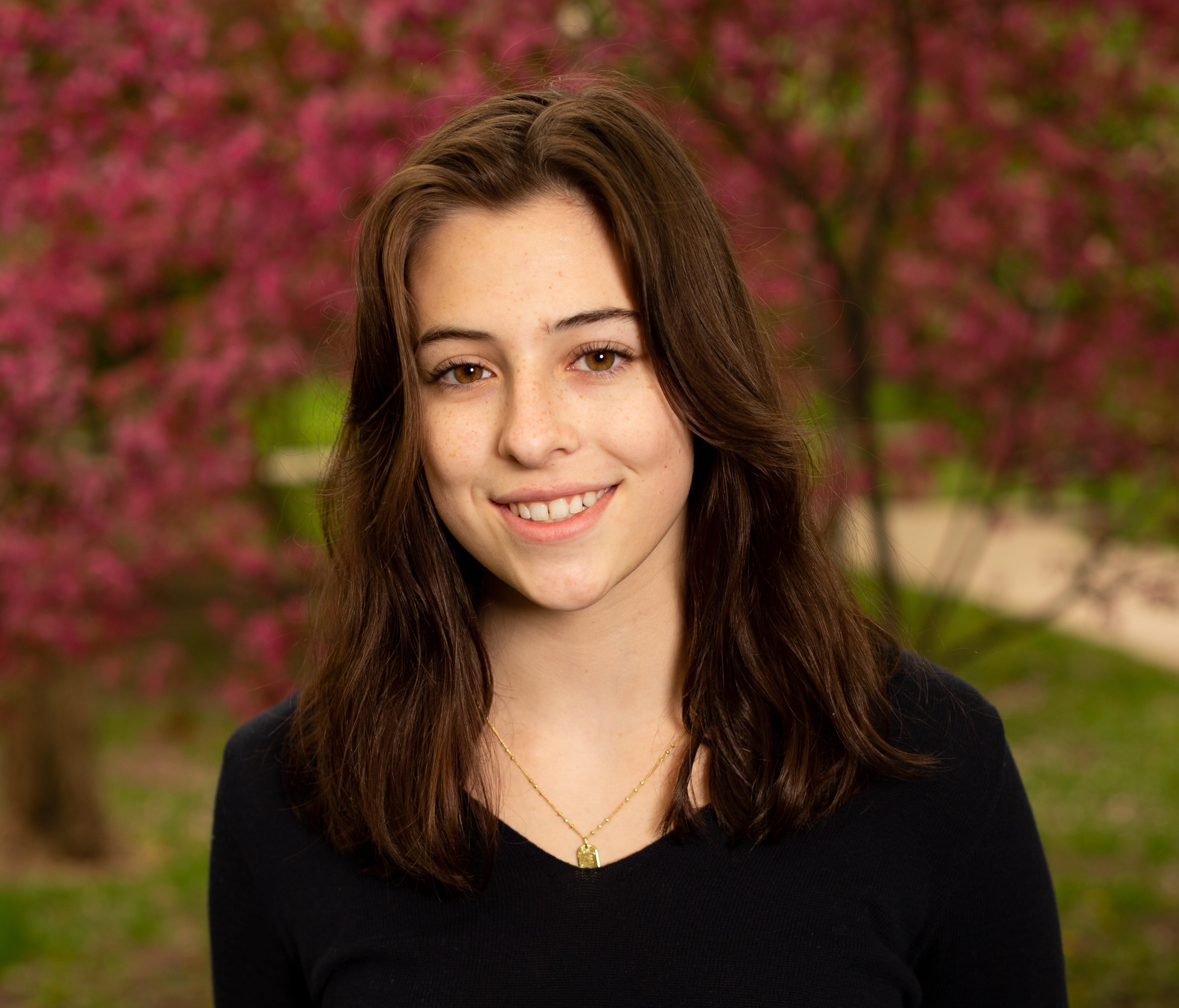 Headshot of Helen Lallos-Harrell