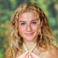 Headshot of Cate Pesner