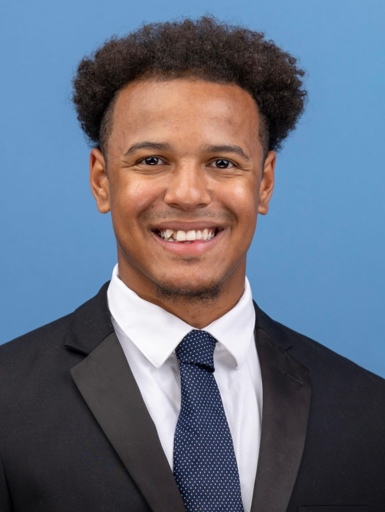 Headshot of DeVon Thompson