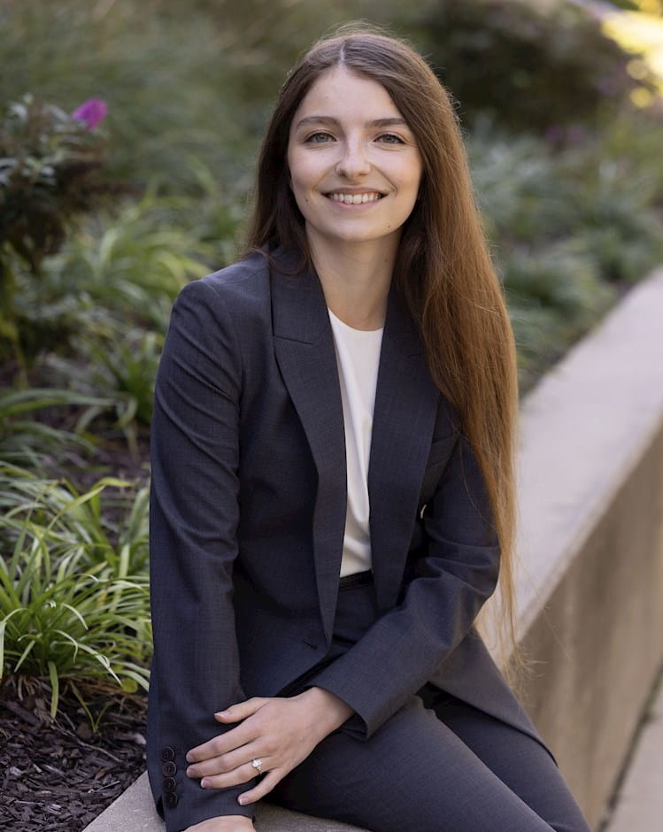 Julia Selgrad - استادیار profile picture