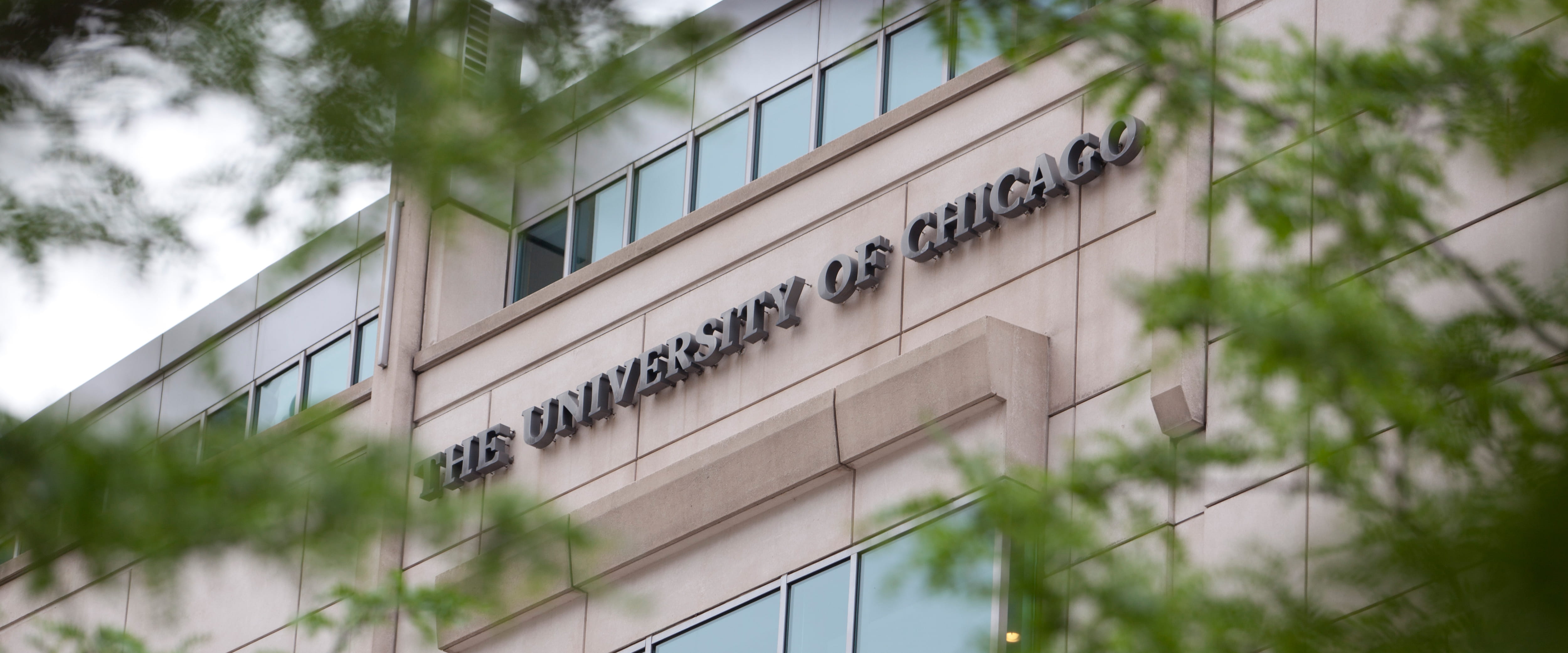 Chicago Booth Gleacher center's sign