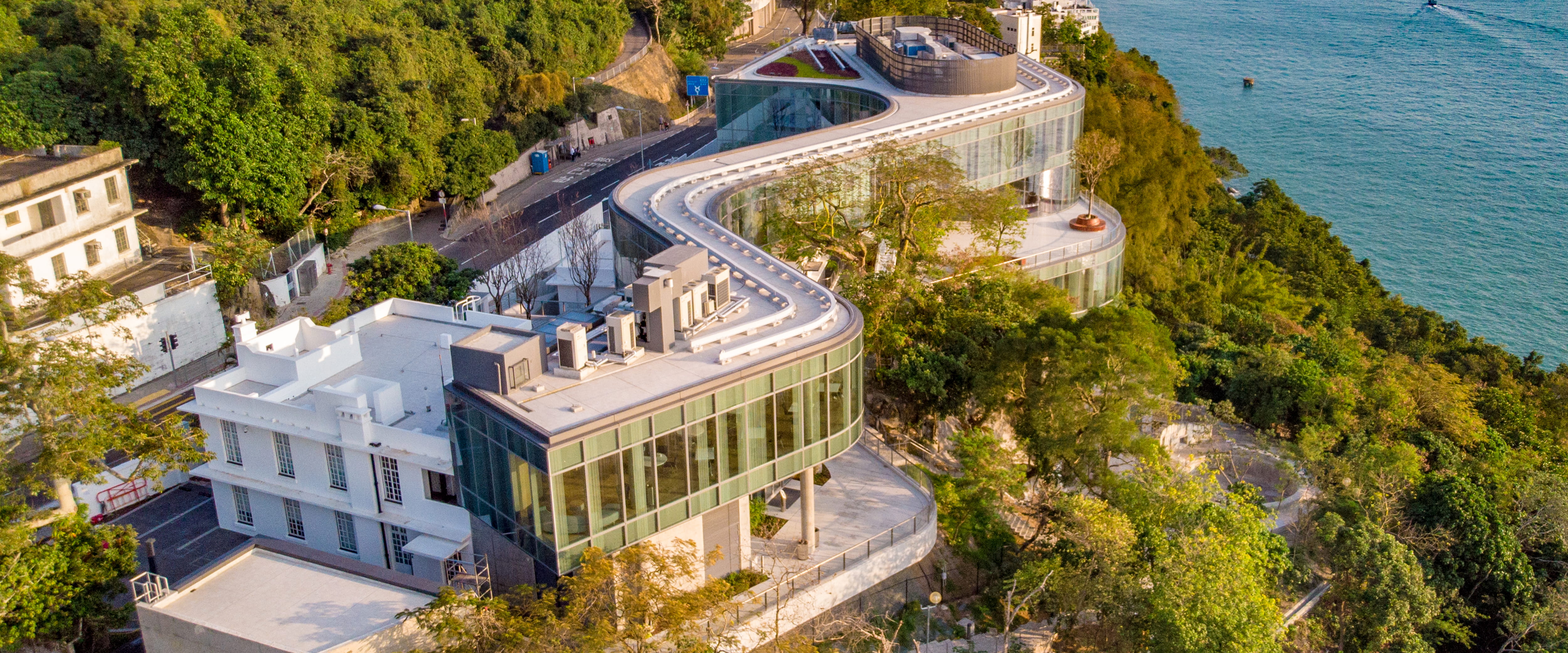 Exterior view of Chicago Booth Hong Kong campus
