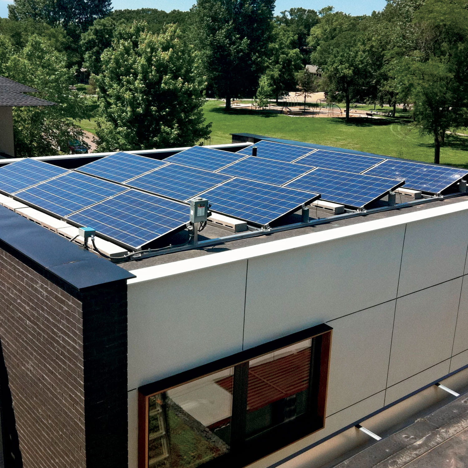 chicago-booth-schifman-solarpanels