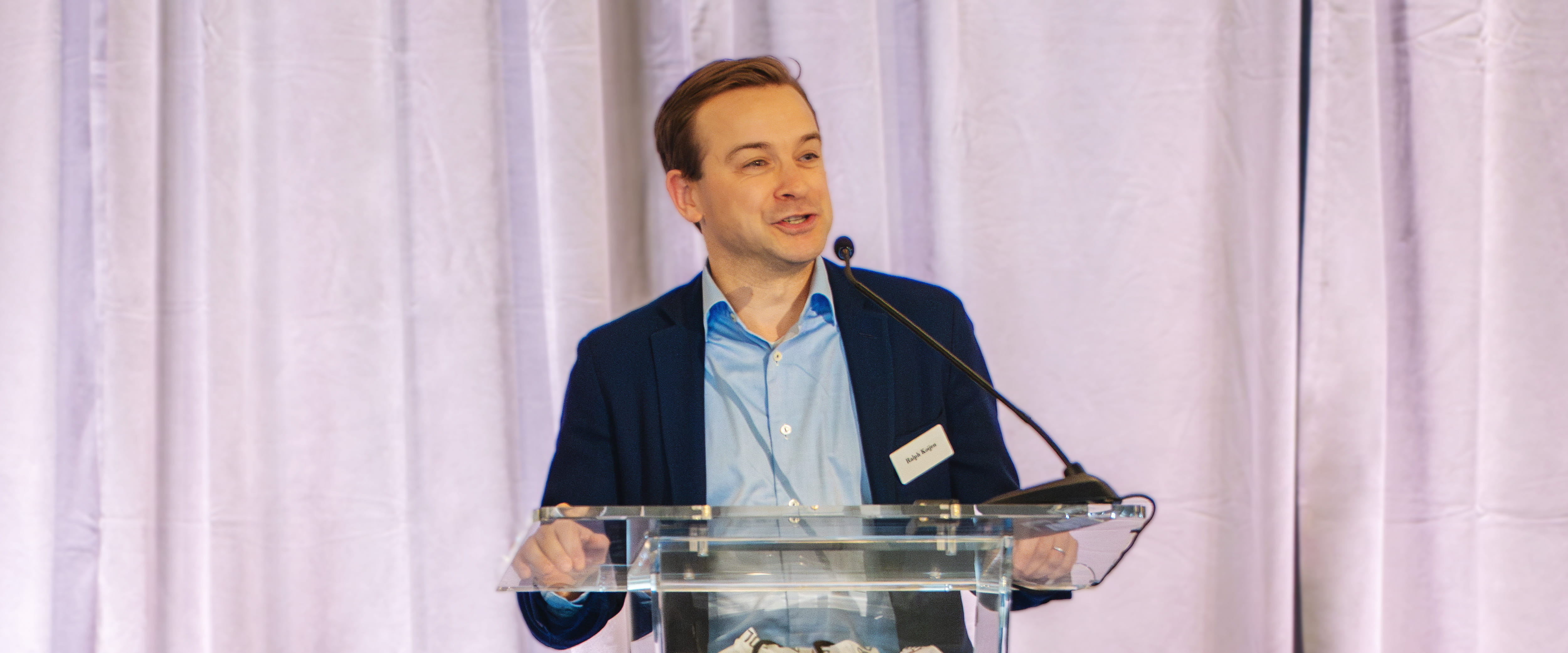 Image of Ralph Koijen Presenting