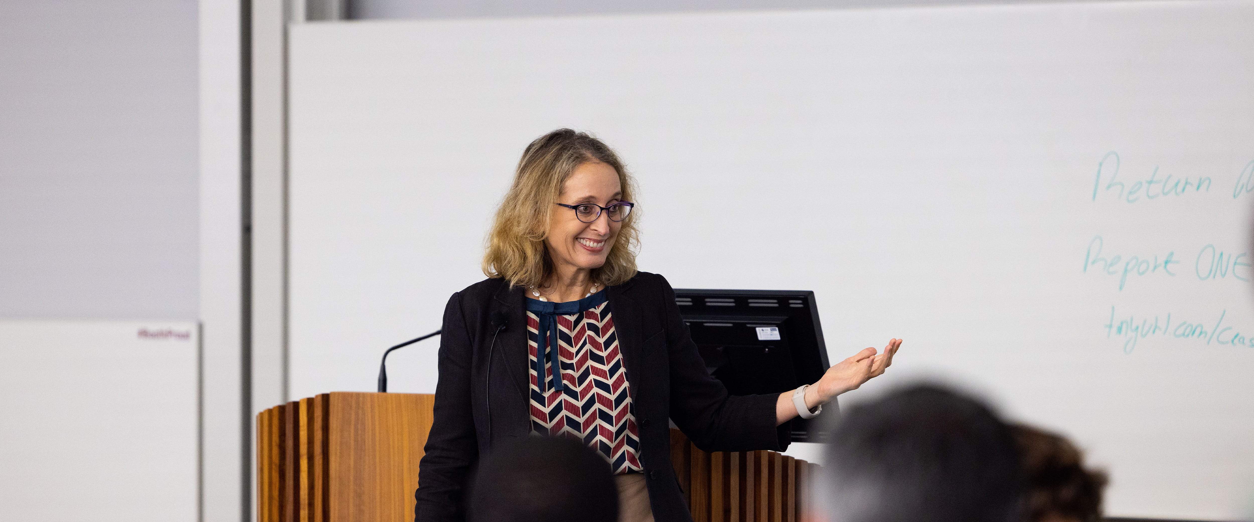 Professor Ayelet Fishbach teaching