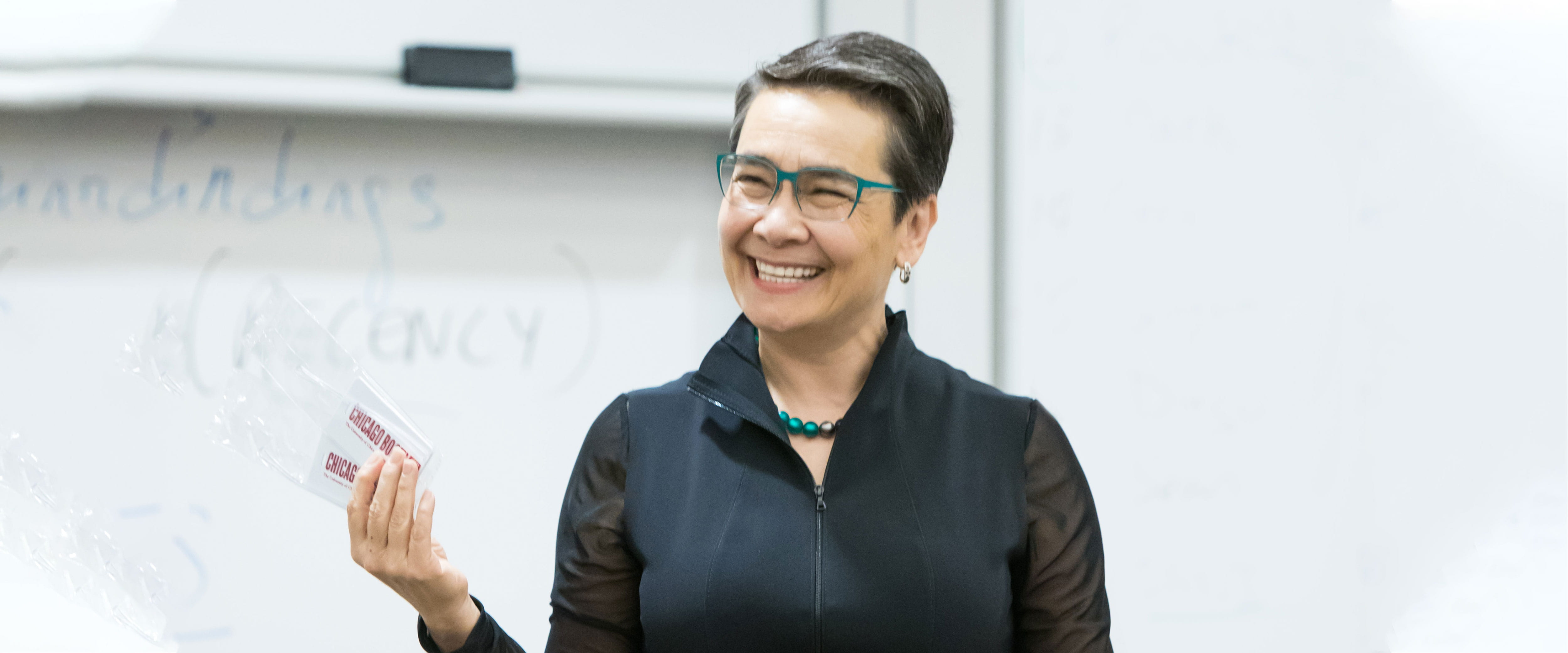 Linda Ginzel teaching