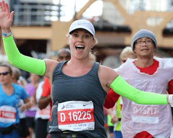 Booth Student Molly Cosgrove running a marathon