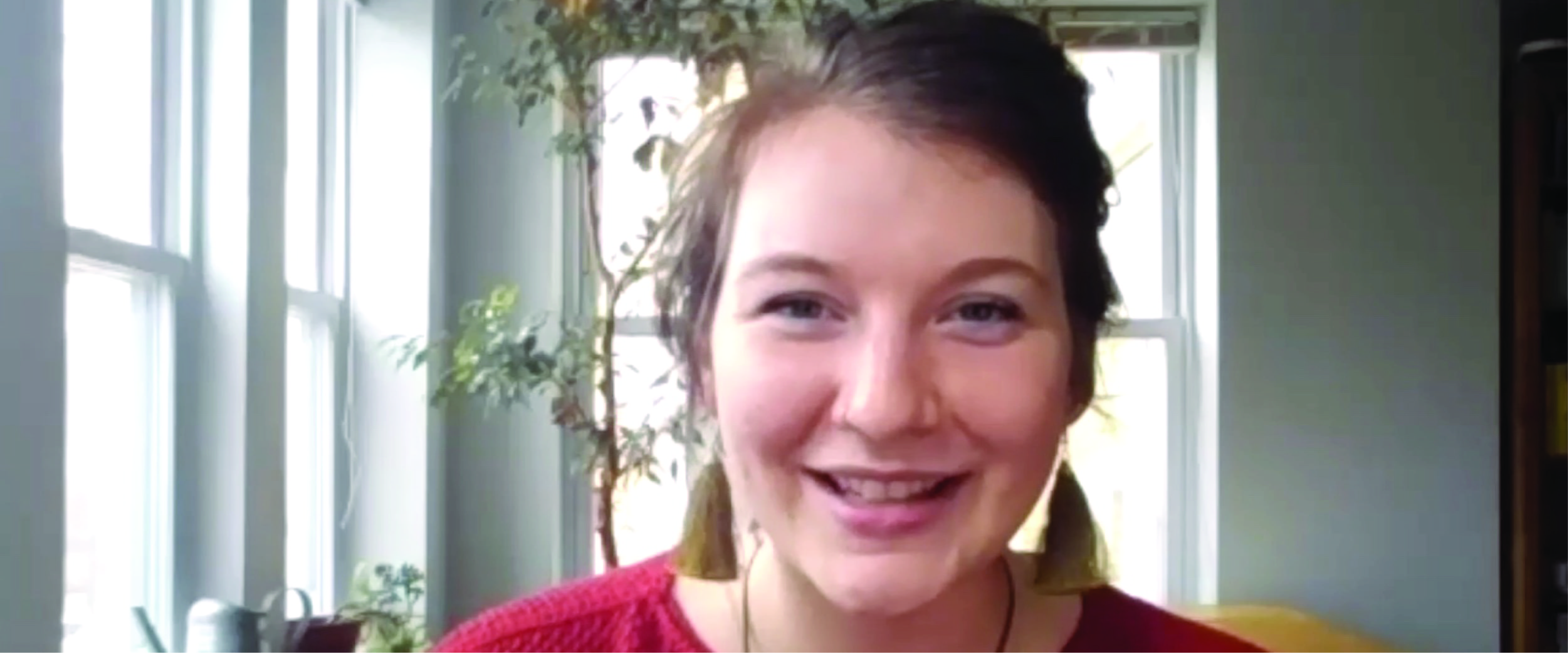 Thumbnail of video featuring a smiling female MBA student 