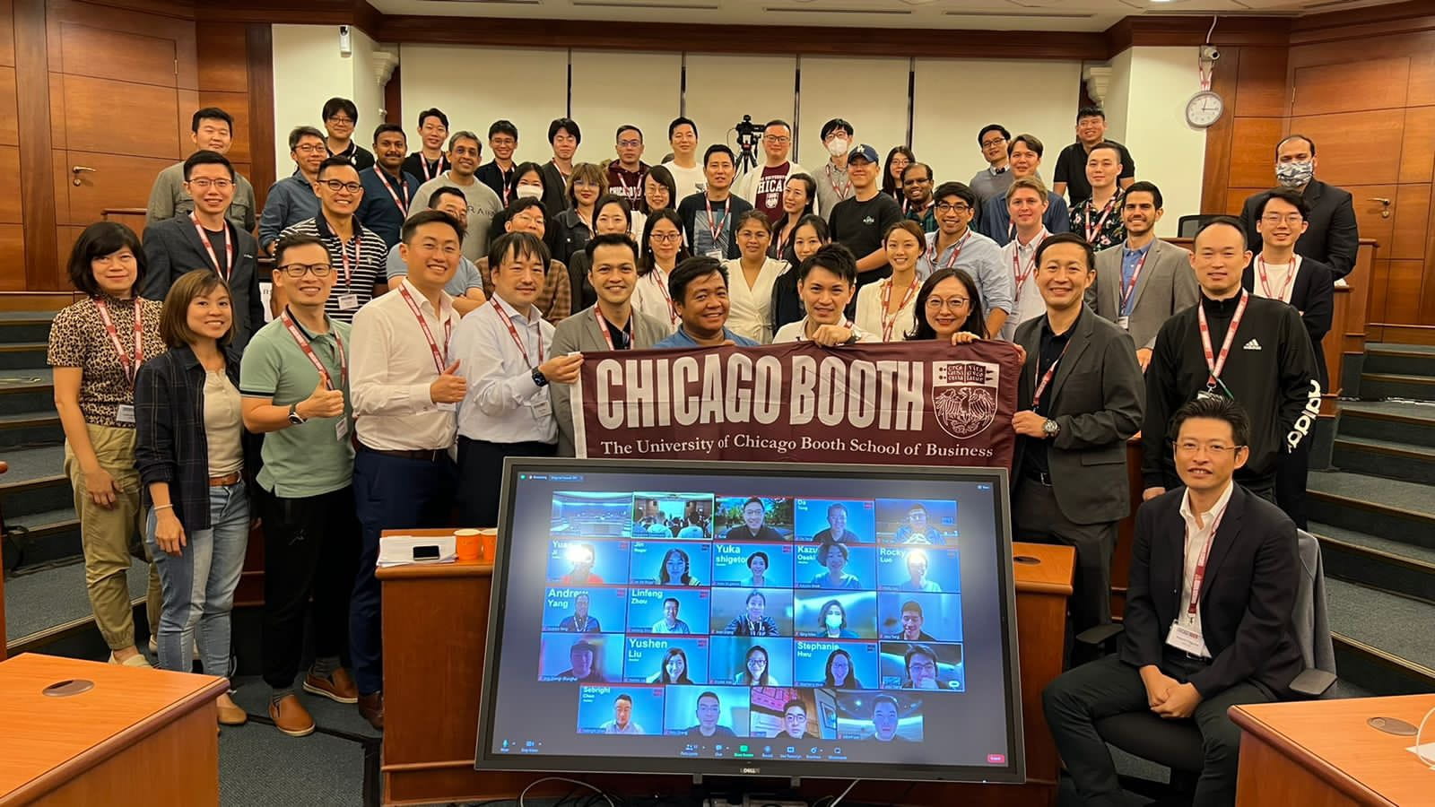 Group of Executive MBA Asia students at Chicago Booth