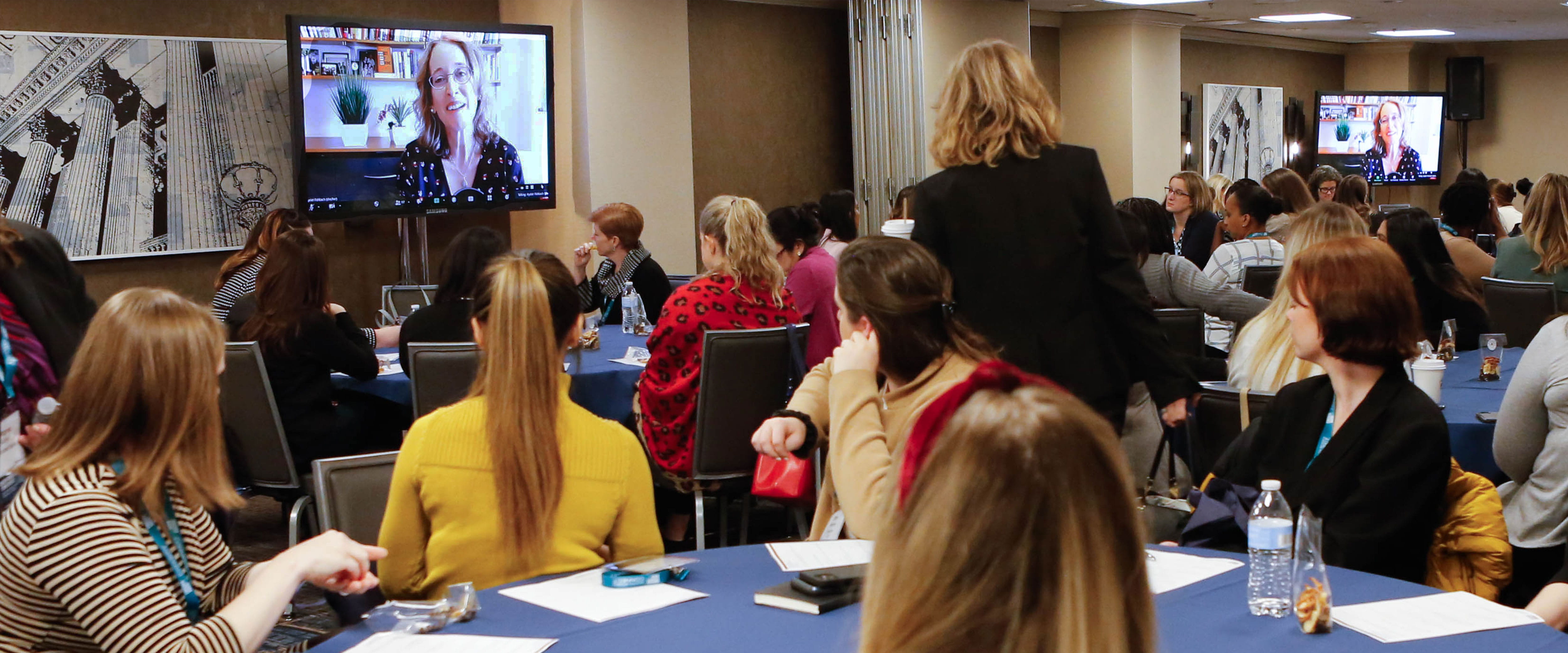 Ayelet Fishbach speaks to attendees at Booth Women Connect Conference