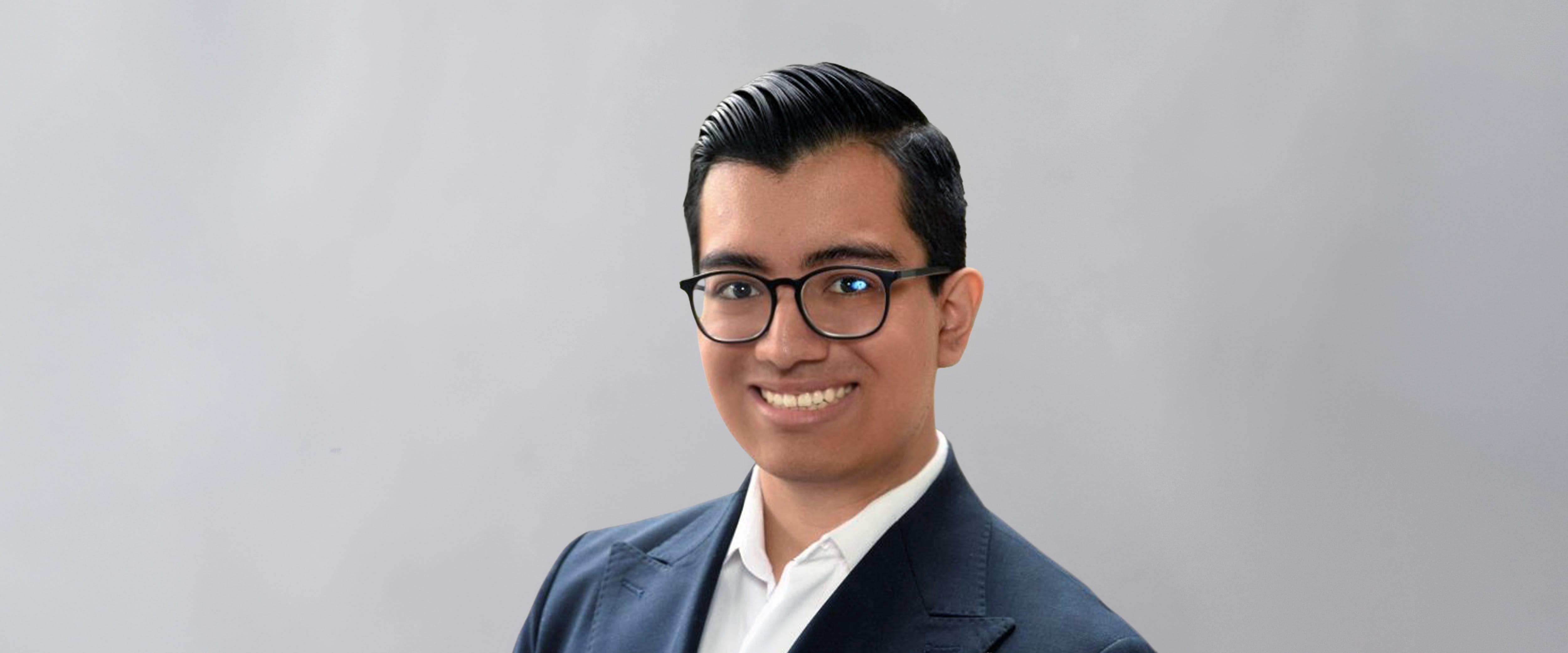 Headshot of Master in Finance summer intern Luis Alvarado.